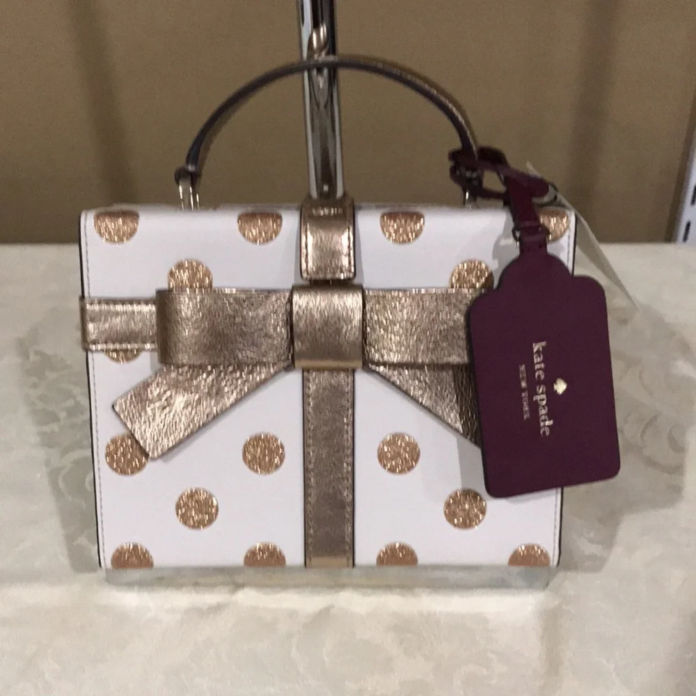 Kate Spade Wrapping Party Gift Box Crossbody - Picture 5 of 14